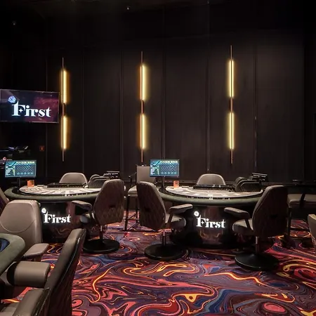 酒店 Grand Casino & 利沃夫