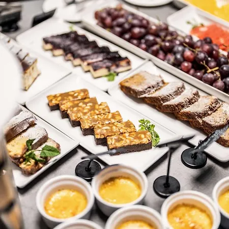 Hotel Grand Casino & Leópolis