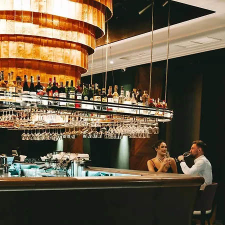 Grand Casino & 5* Lviv