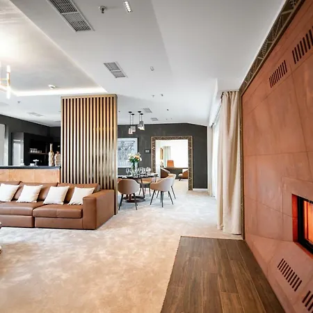 Hotel Grand Casino & Lviv