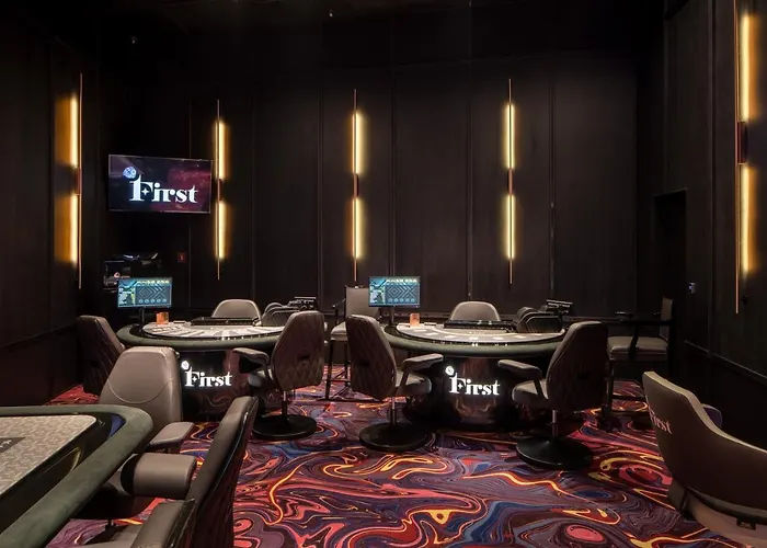 호텔 Grand Casino & 리비프