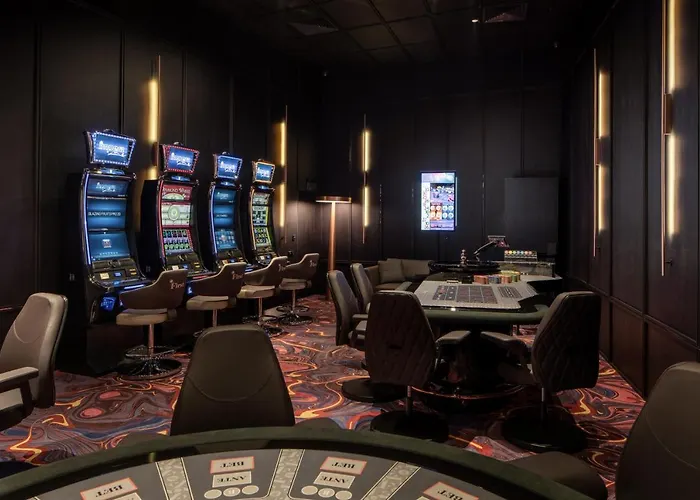 호텔 Grand Casino & 리비프