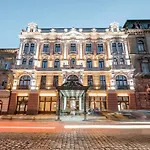 Grand Casino & Ξενοδοχείο Λβιβ